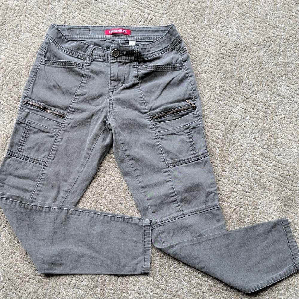 UNIONBAY Green Utility Cargo Pants with Zip Pockets